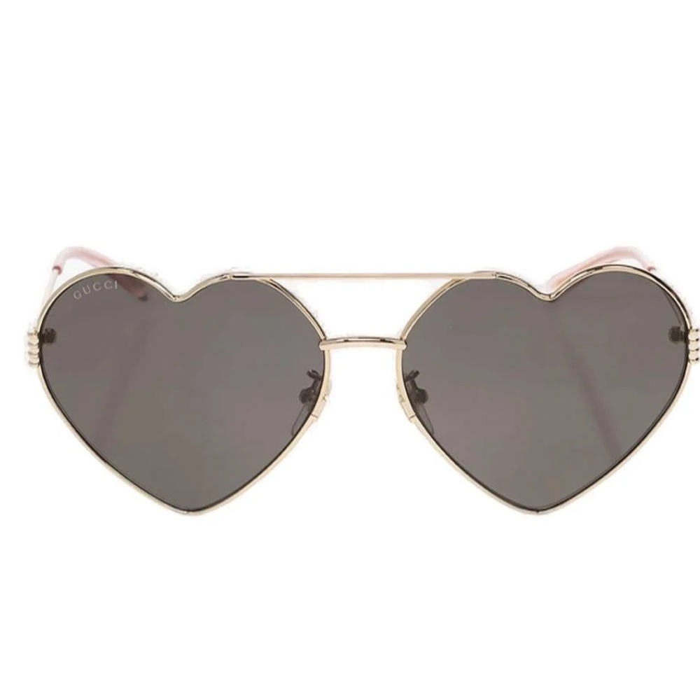 New Authentic Gucci Heart Sunglasses — comes with case and sunglasses bag